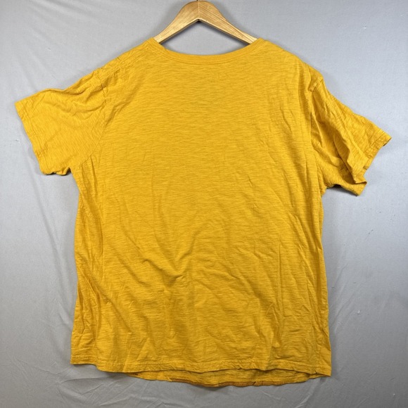 Disney Lion King Shirt Mens XL Yellow KING Graphic Tee T-Shirt Movie Top - Picture 9 of 11